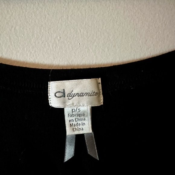 Black shirt - Picture 2 of 3